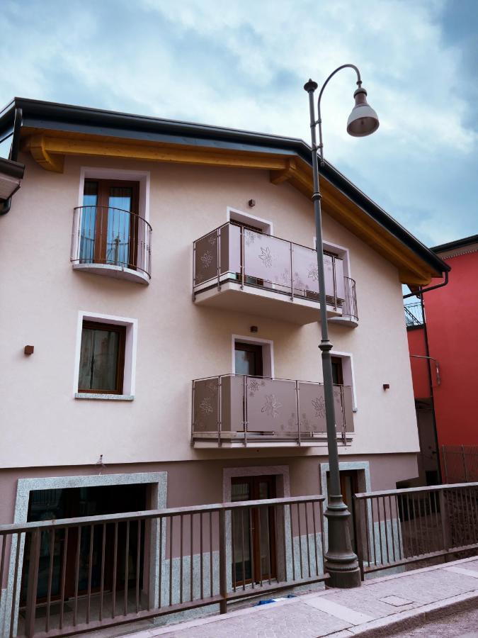 Vezza dʼOglioEl Rocol公寓式酒店 外观 照片